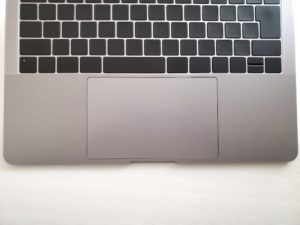 Macbook Pro 13のパームレスト保護フィルム Lention製 レビュー